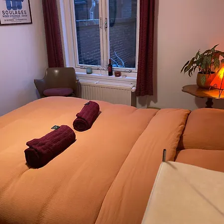 2 Person Bedroom In Beautiful House